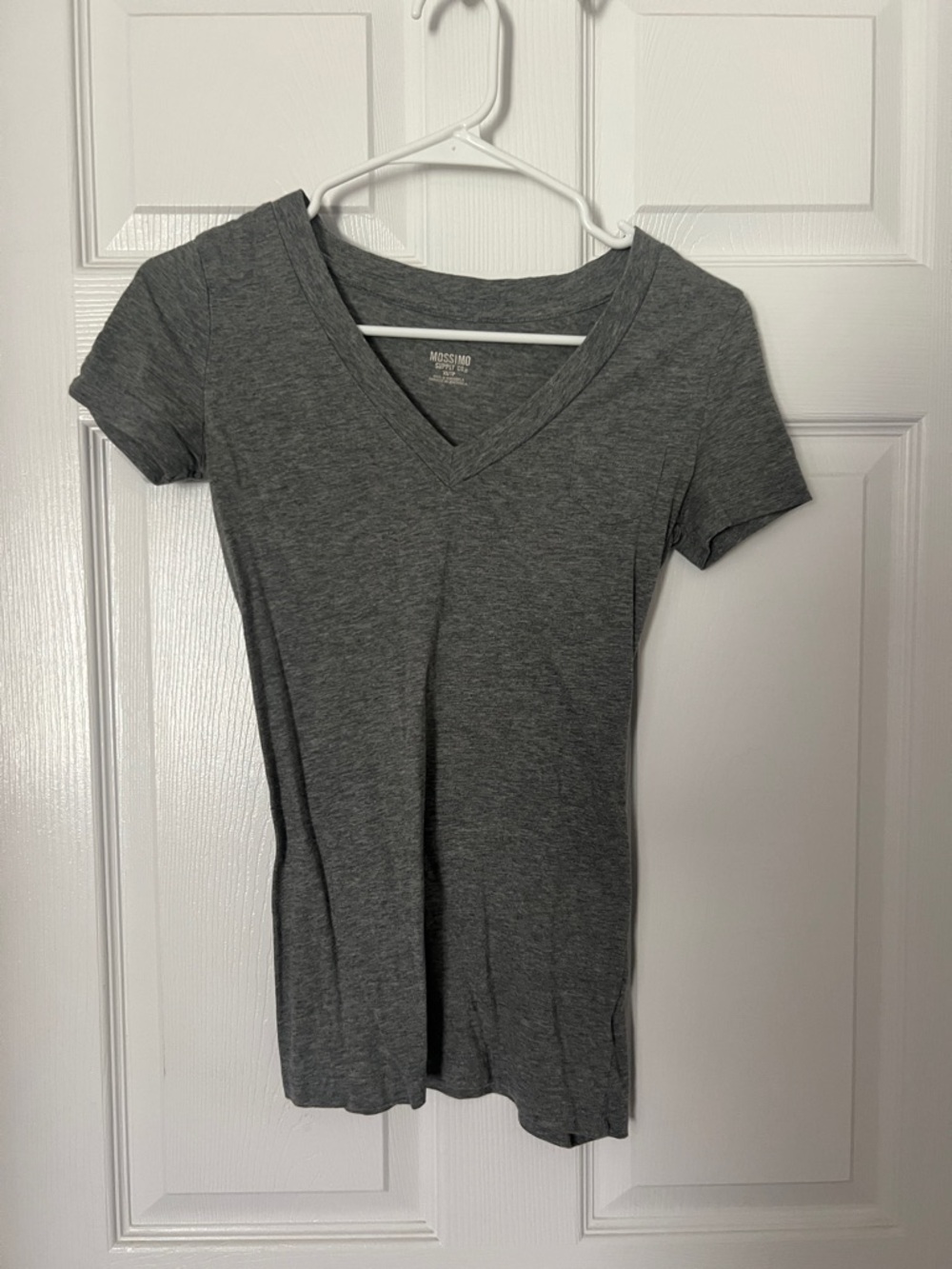 Mossimo Supply Co. Gray V-Neck Short Sleeve Tee